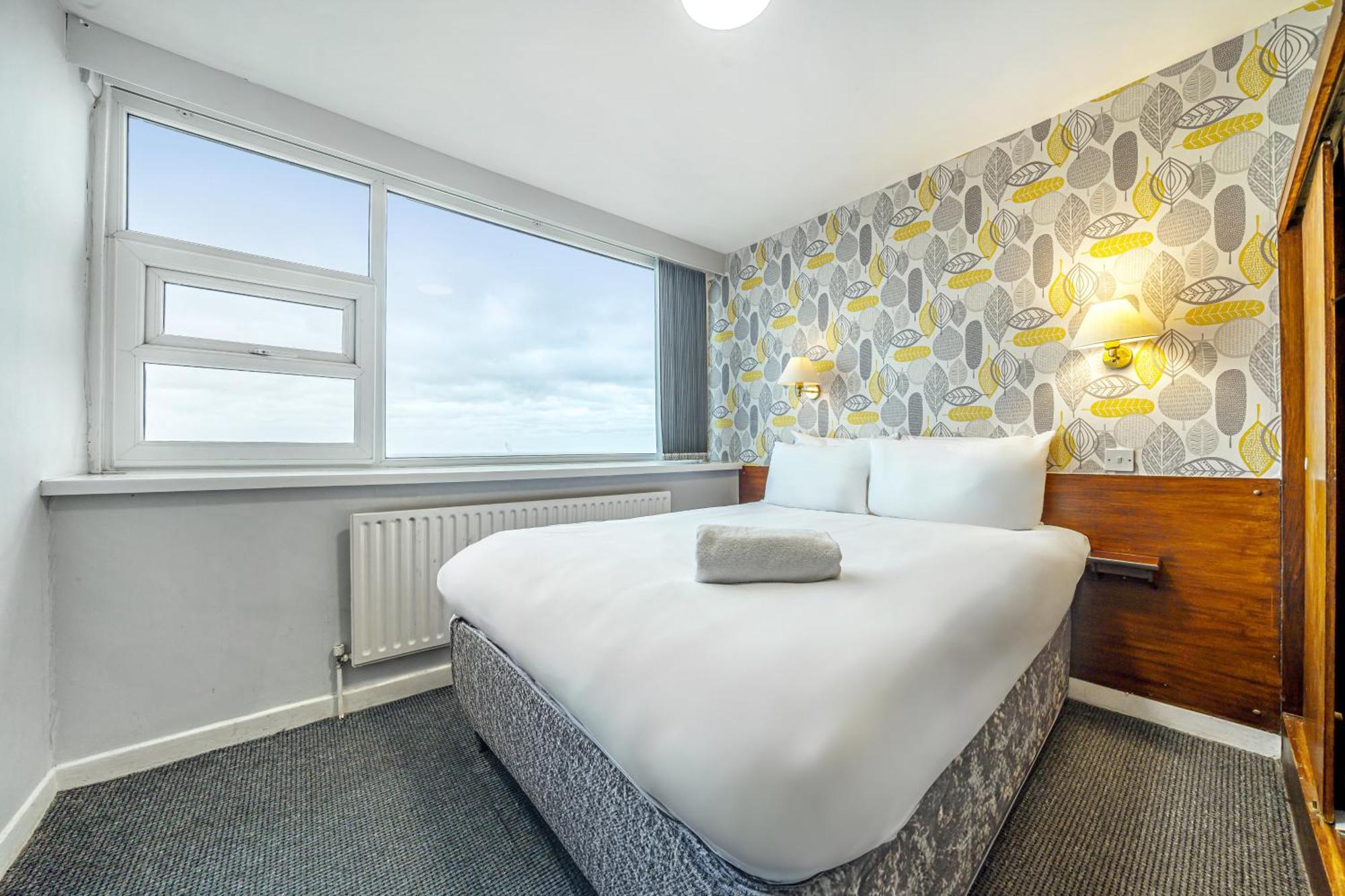 Bluewaters Hotel Blackpool Bagian luar foto